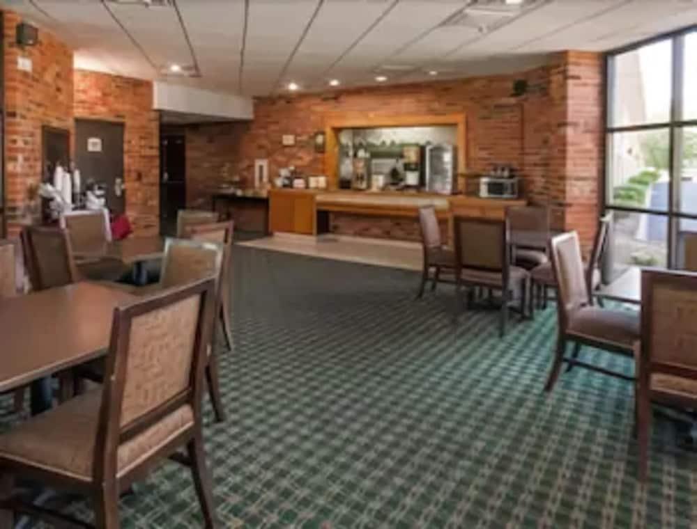 Clarion Pointe Bloomington-Normal Near I-55 And University Luaran gambar