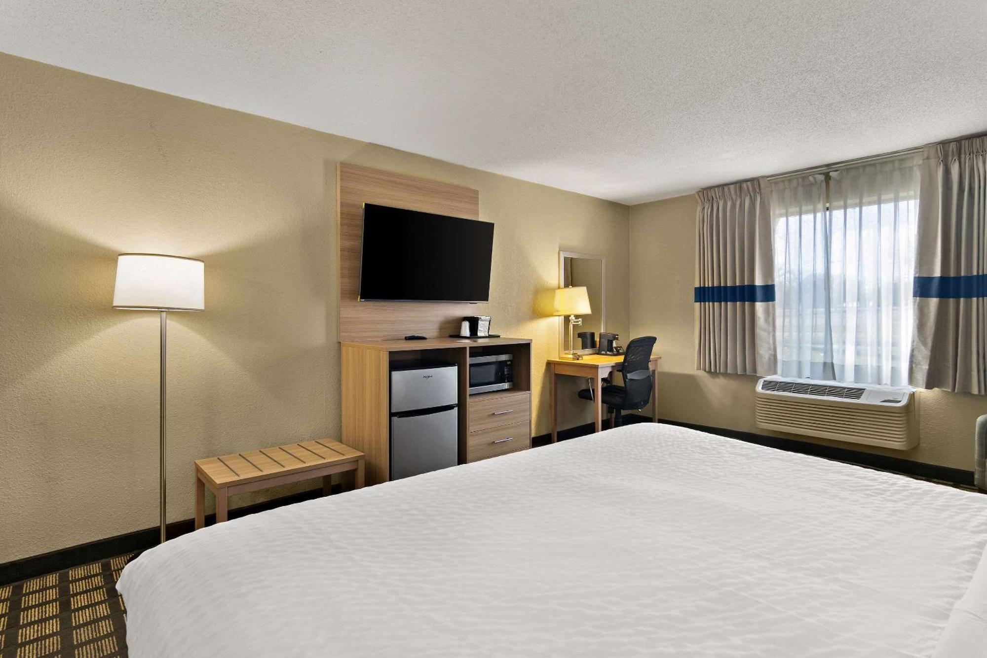 Clarion Pointe Bloomington-Normal Near I-55 And University Luaran gambar