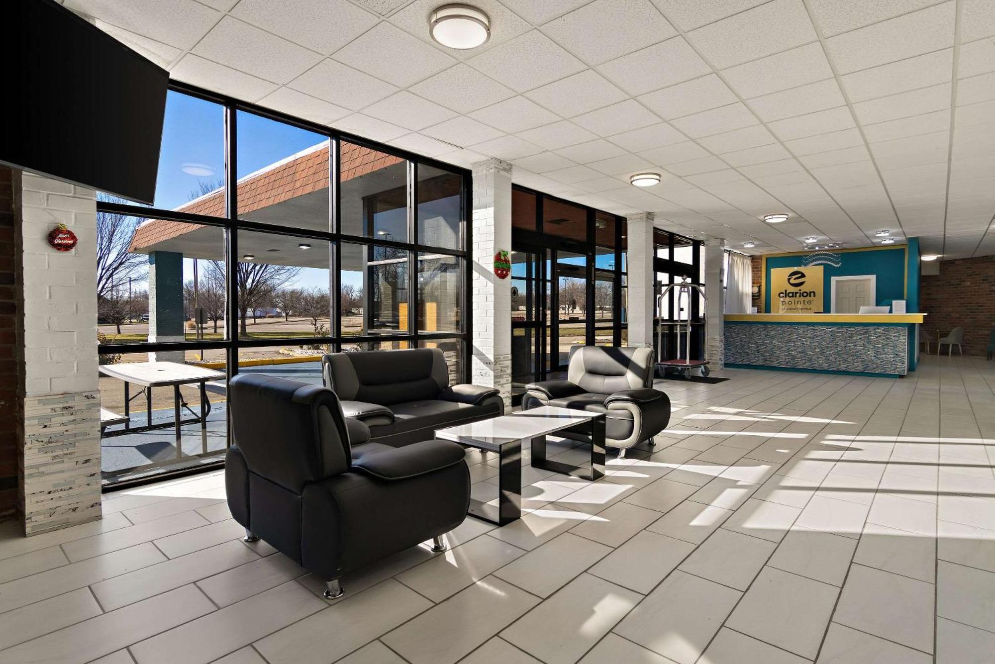 Clarion Pointe Bloomington-Normal Near I-55 And University Luaran gambar